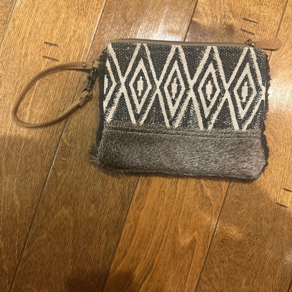 Myra Bag